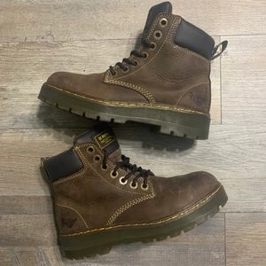 New Dr. MARTENS boots Air-Wair Bouncing soles